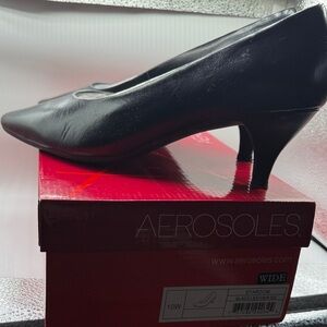 AEROSOLES Black Pointed Low Heel Pumps